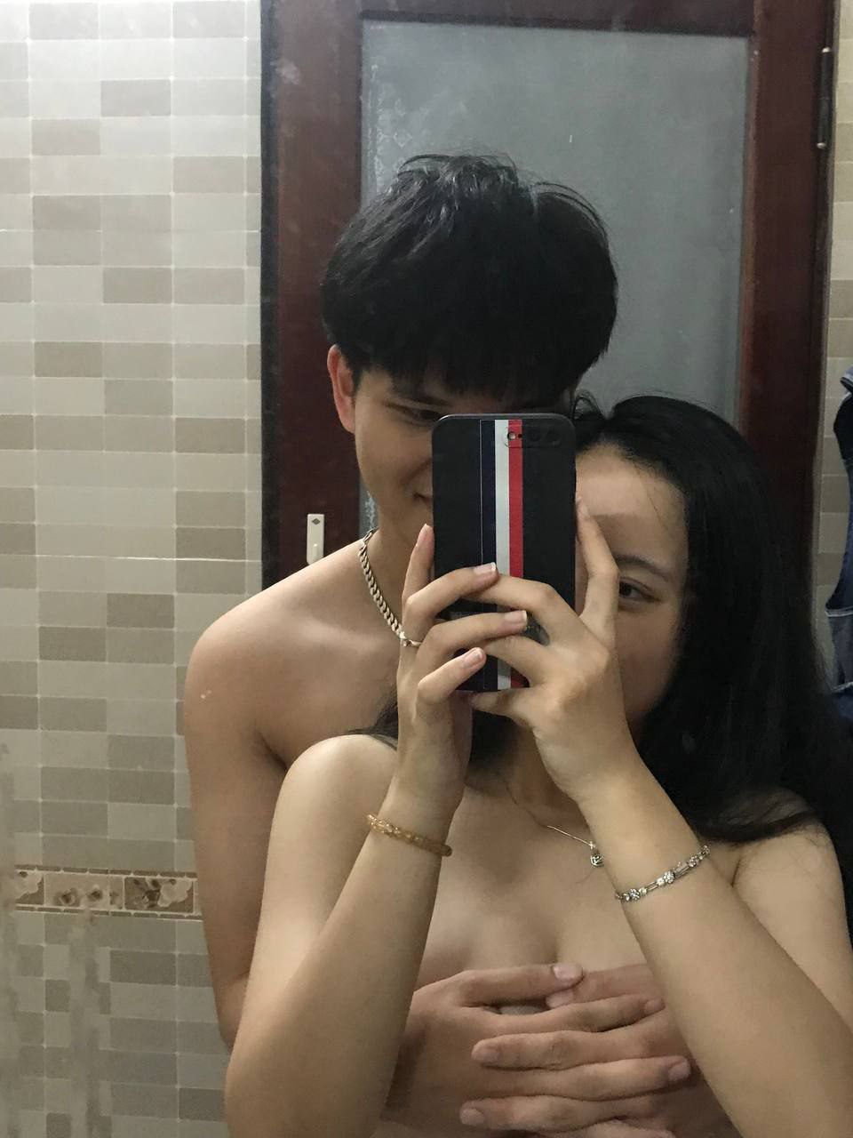 Bà trùm làm đẹp 48 tuổi có hương vị độc đáo